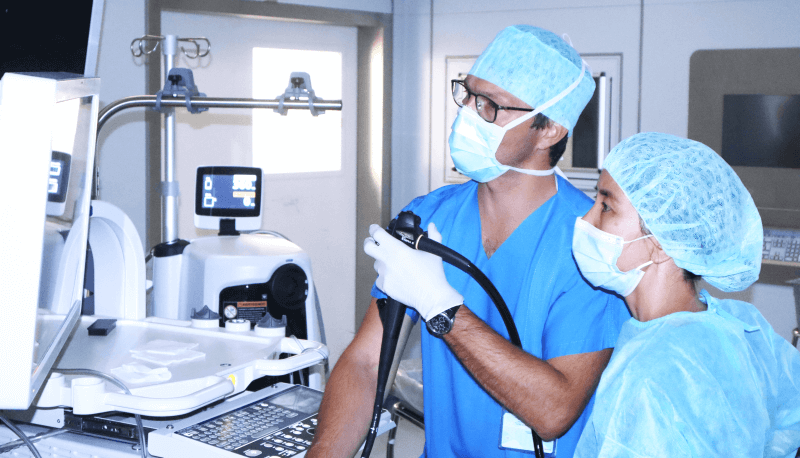 Avancées en endoscopie interventionnelle : première réalisation d'une procédure EDGE  à  l'Hôpital de La Tour
